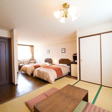 Yusennosato Hotel Nadeshiko Yoro  Екстериор снимка